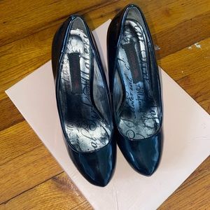 Jessica Simpson black heels